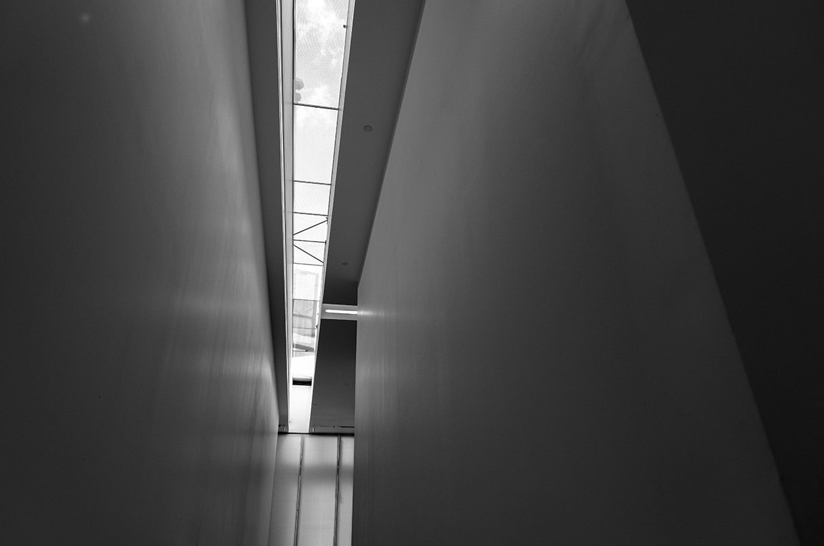 意甲媒体透露：米兰即将与阿尔梅里亚22岁右后卫普比尔完成签约，双方已基本谈妥